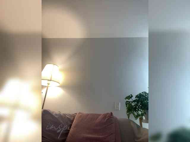 SallyeLeins webcam