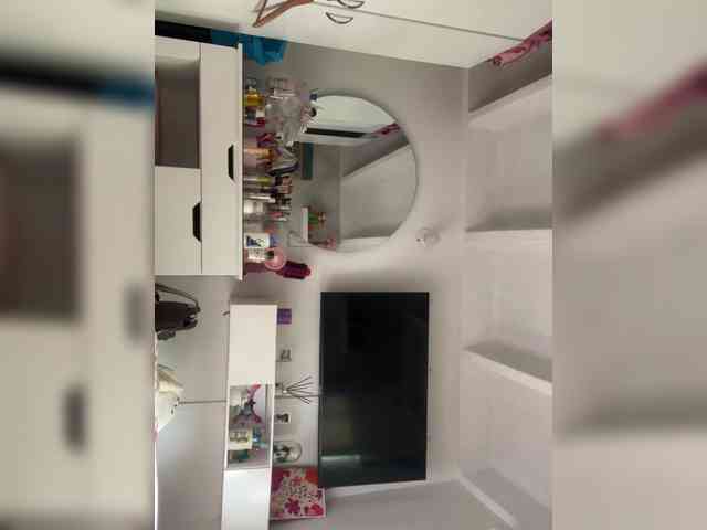 SallyeLeins webcam