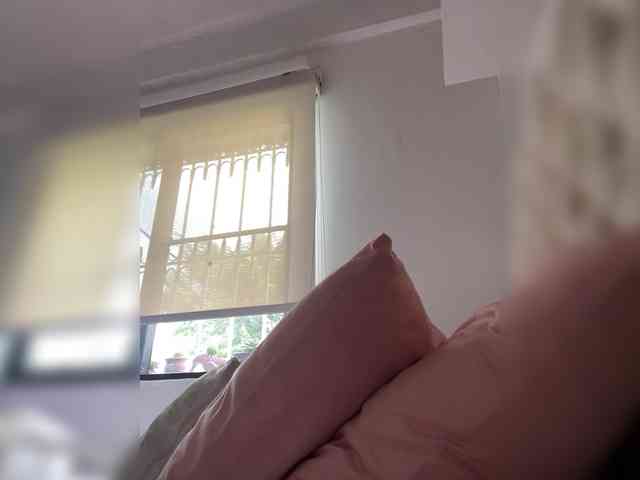 SallyeLeins webcam