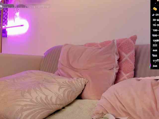 SallyeLeins webcam