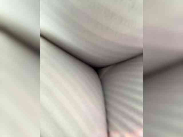 SallyeLeins webcam