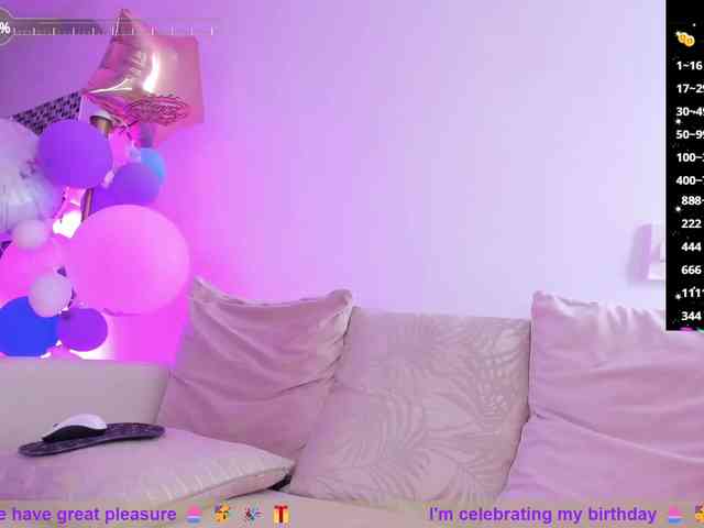 SallyeLeins webcam