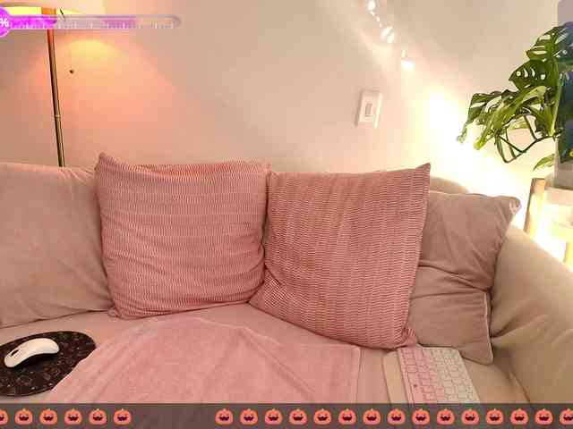 SallyeLeins webcam