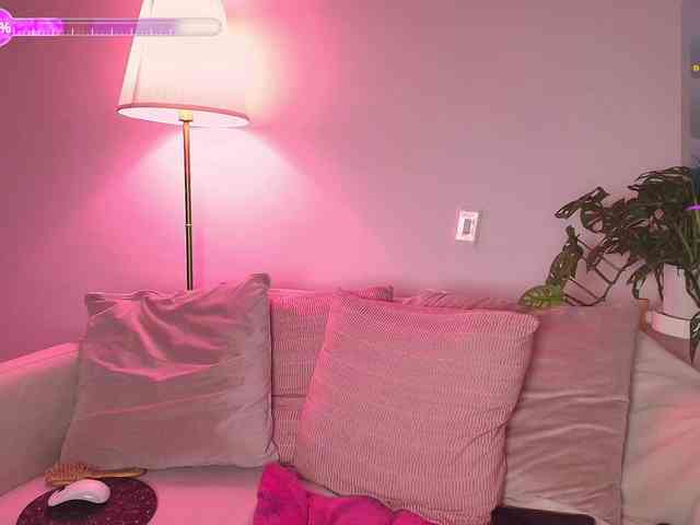 SallyeLeins webcam