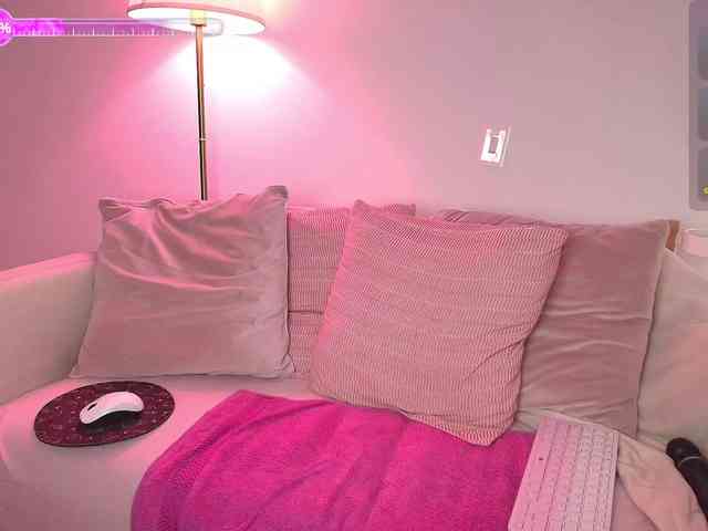 SallyeLeins webcam