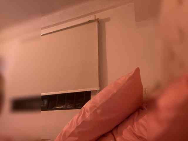 SallyeLeins webcam