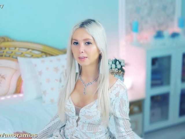 Amoramias's BongaCams show and profile