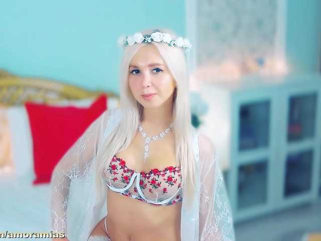 Amoramias's BongaCams show and profile