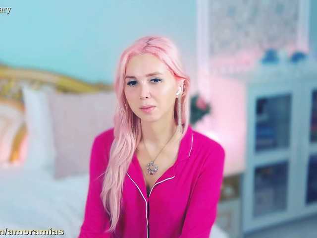 Amoramias's BongaCams show and profile