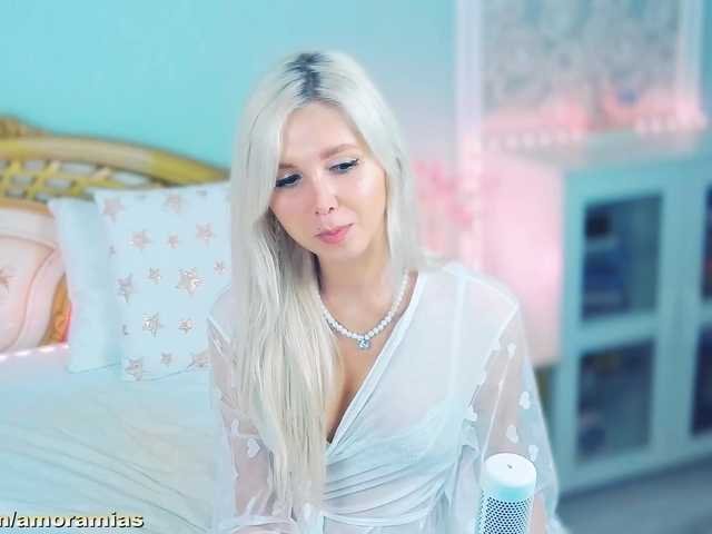 Amoramias's BongaCams show and profile