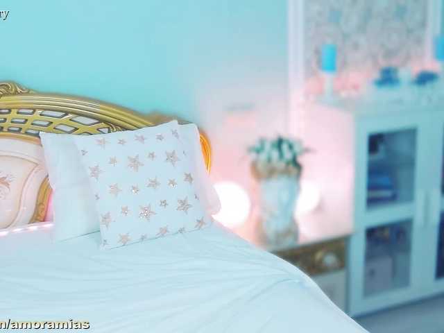 Amoramias's BongaCams show and profile