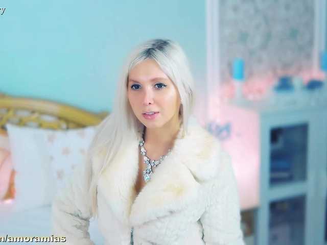 Amoramias's BongaCams show and profile