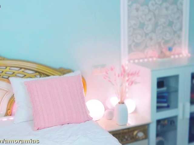 Amoramias's BongaCams show and profile