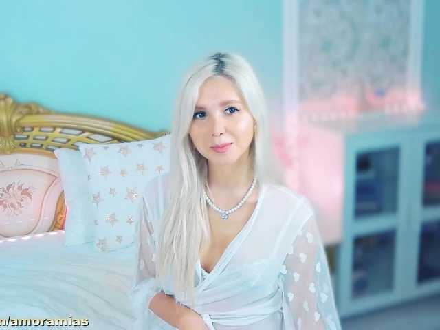 Amoramias's BongaCams show and profile