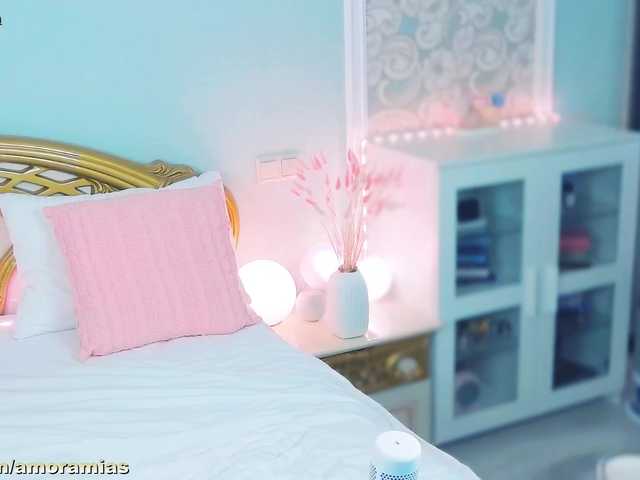 Amoramias's BongaCams show and profile