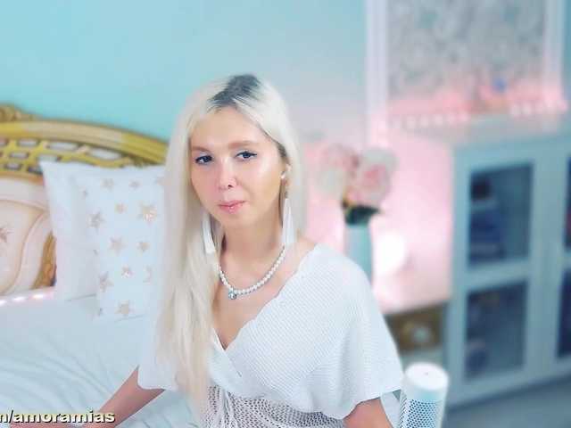 Amoramias's BongaCams show and profile