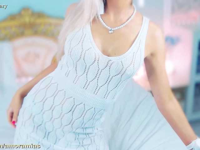 Amoramias's BongaCams show and profile