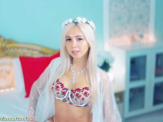 Amoramias's BongaCams show and profile