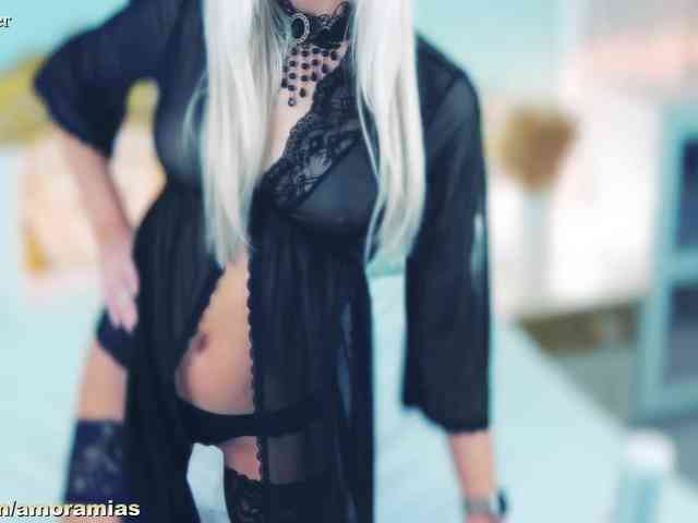 Amoramias Live Webcam on BongaCams