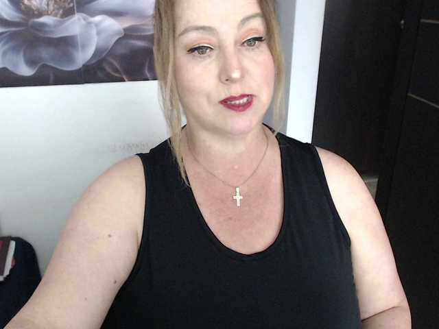 sweetsalo webcam bongacams model stream image