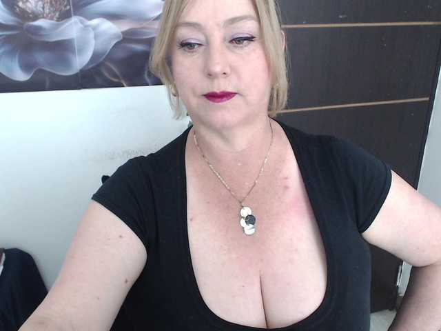 sweetsalo's BongaCams show and profile