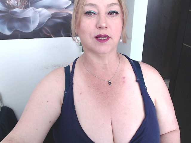 sweetsalo's BongaCams show and profile