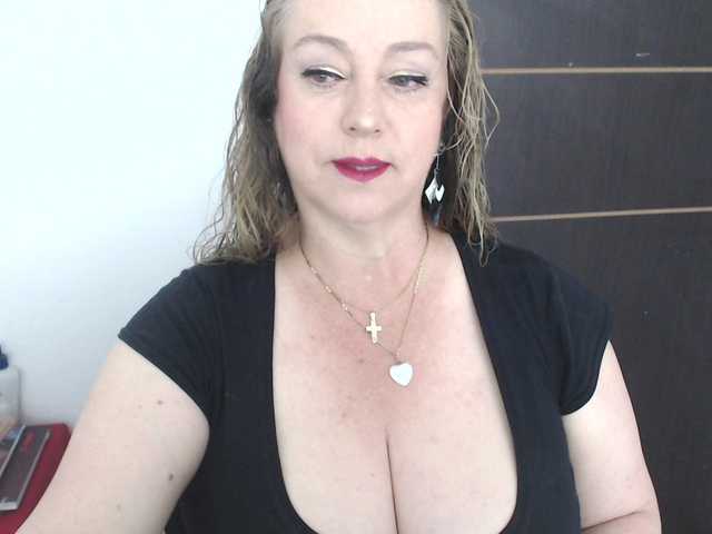 sweetsalo webcam bongacams model stream image