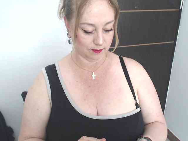 sweetsalo webcam