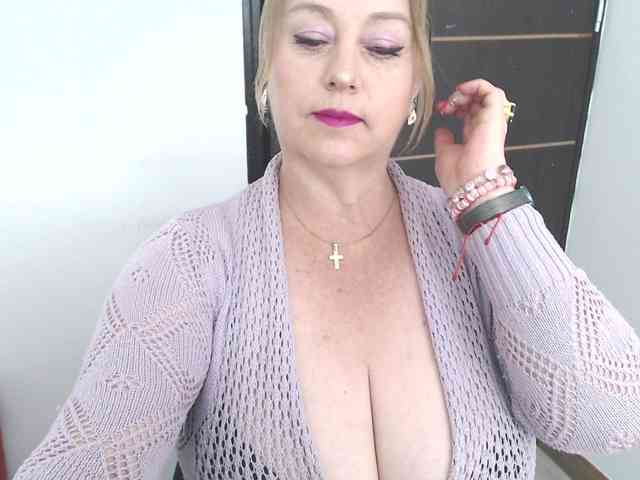 sweetsalo webcam