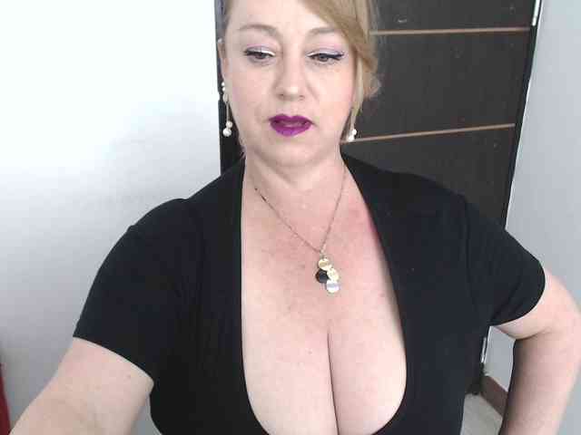 sweetsalo webcam