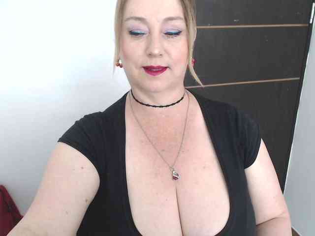 sweetsalo webcam