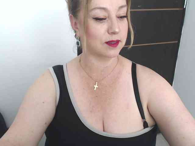 sweetsalo webcam
