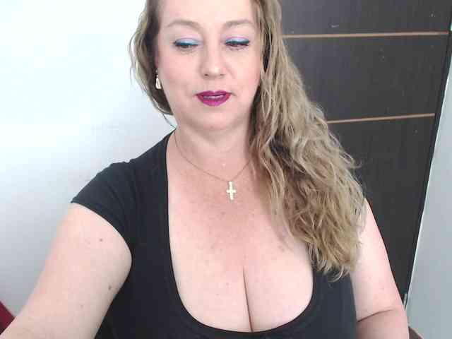 sweetsalo webcam