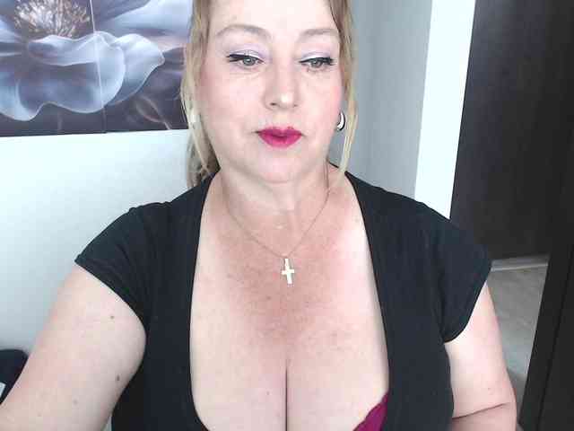 sweetsalo Live Webcam on BongaCams