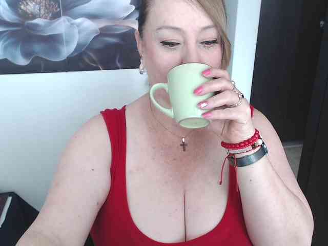 sweetsalo webcam
