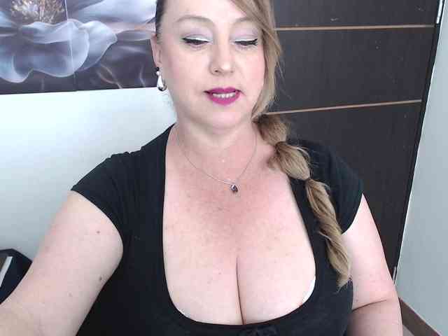 sweetsalo webcam