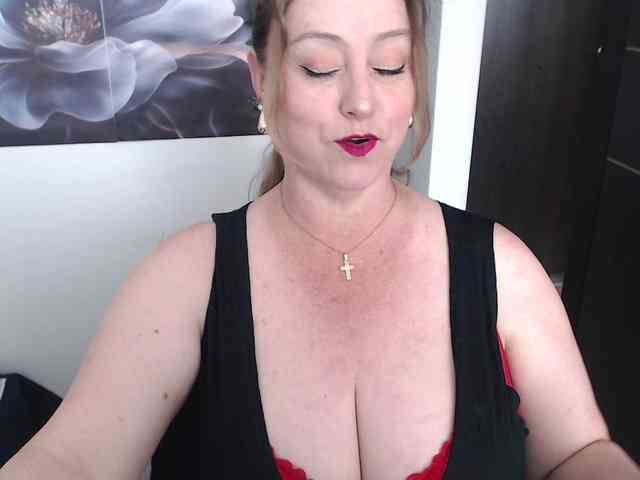sweetsalo webcam