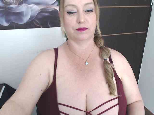 sweetsalo webcam