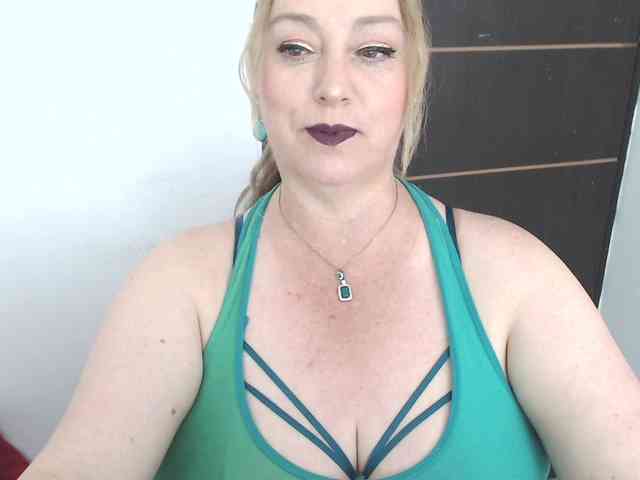 sweetsalo webcam