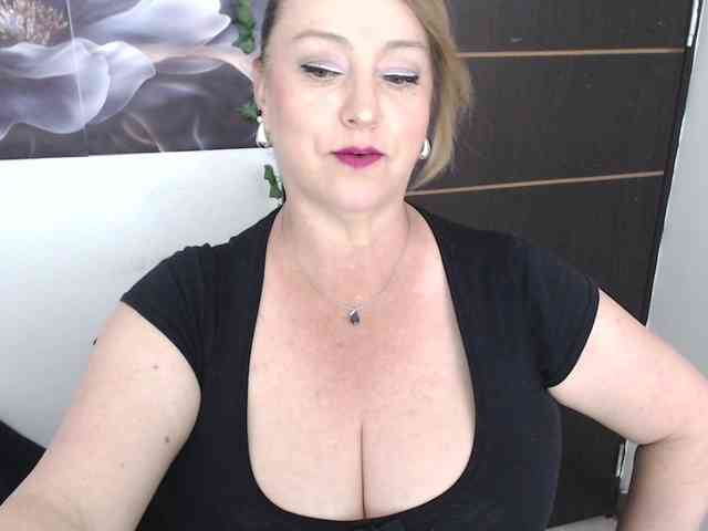 sweetsalo webcam