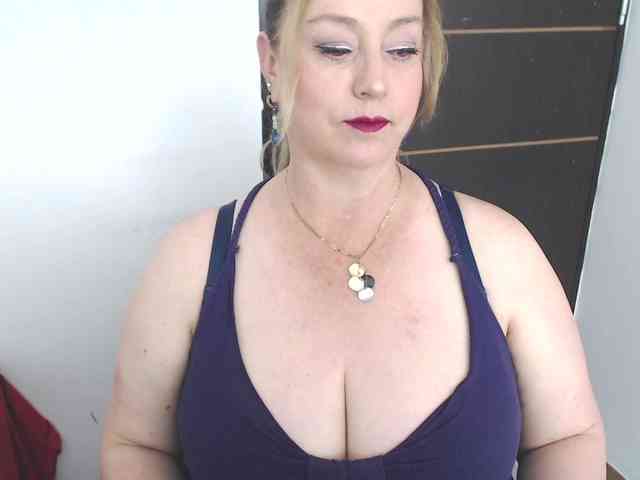 sweetsalo webcam