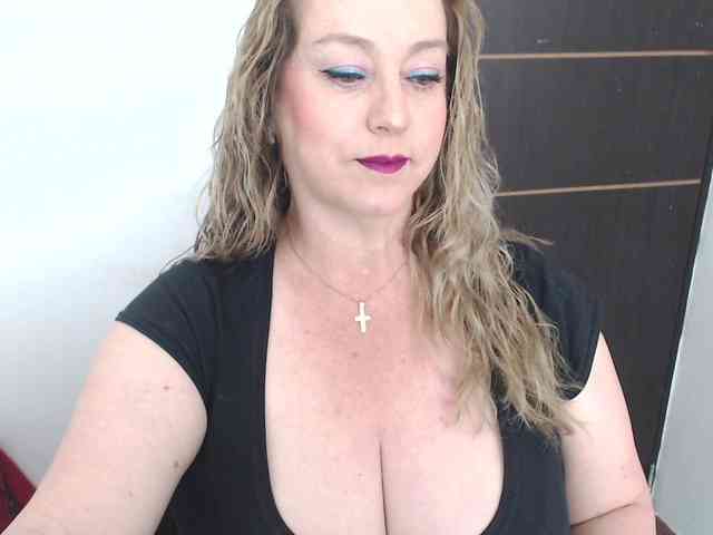 sweetsalo webcam