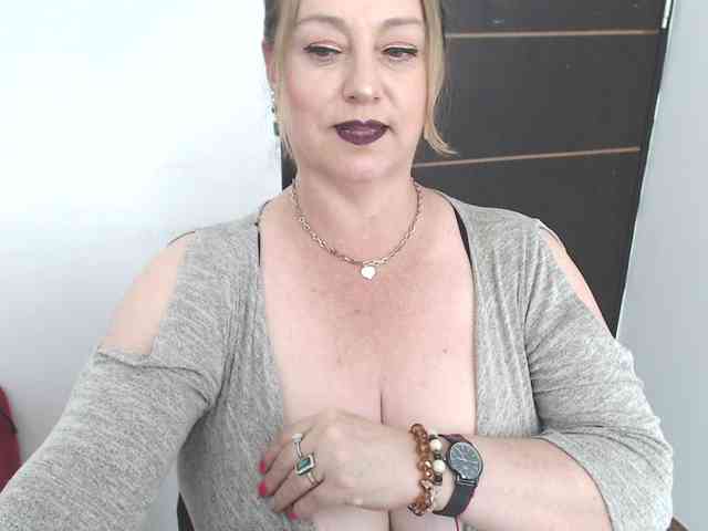sweetsalo webcam
