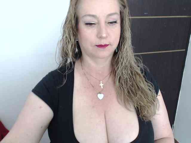 sweetsalo webcam