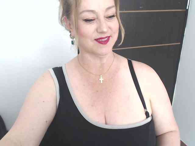 sweetsalo webcam