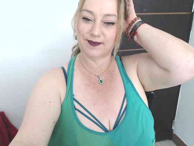 sweetsalo webcam