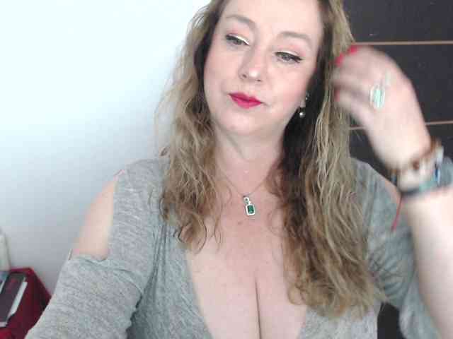sweetsalo webcam