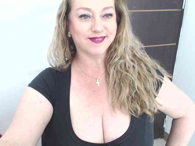 sweetsalo webcam
