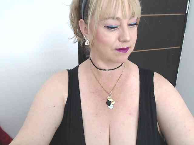 sweetsalo webcam