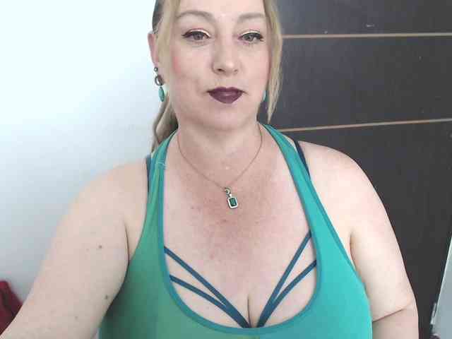 sweetsalo webcam